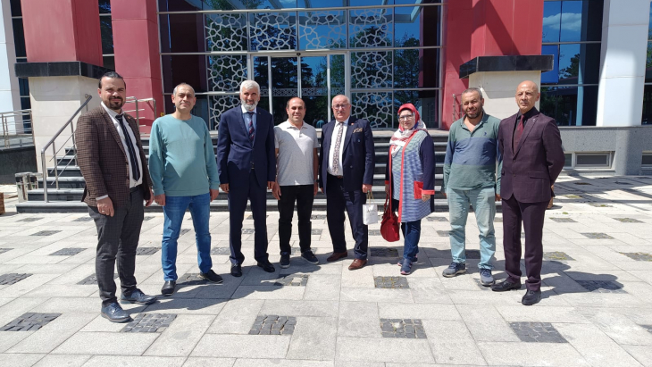 KONYA ZİYARETİ KAPSAMINDA ÜYELERİMİZE ALTINLARINI HEDİYE ETTİK.