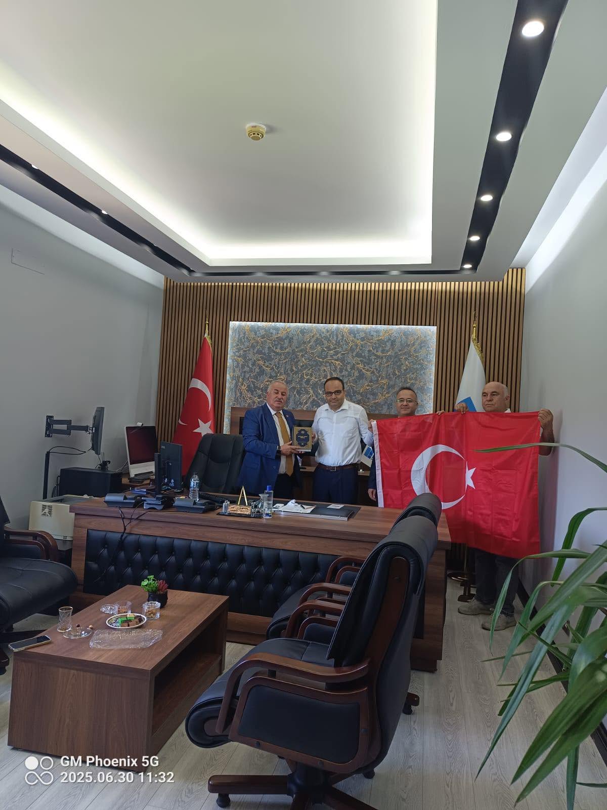 MİL Enerji-Sen Heyetinden TEİAŞ Doğu Akdeniz Yük Tevzi İşletme Müdürü Ali Gürkan’a Anlamlı Ziyaret